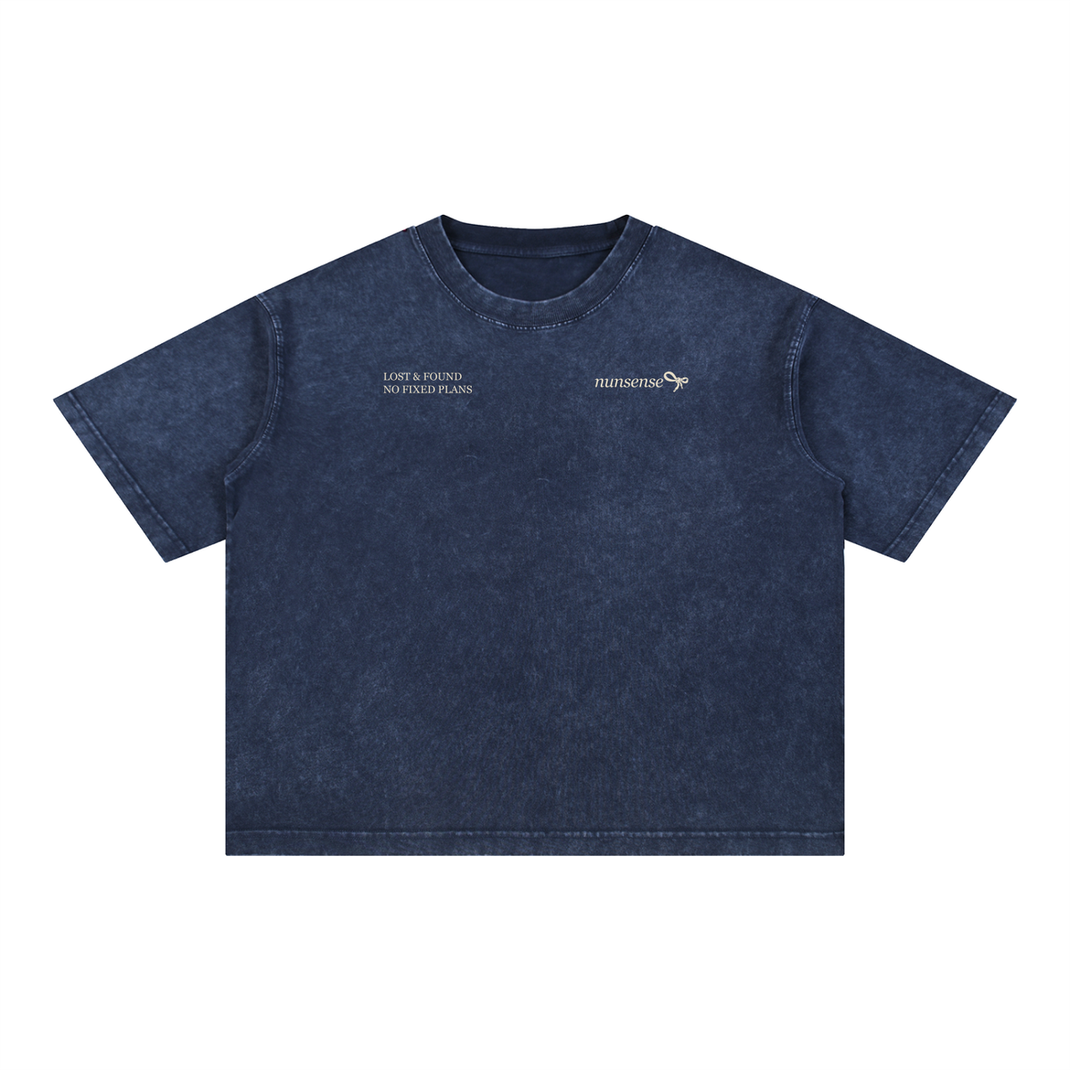 NUNS „LOST & FOUND“ T-SHIRT – MINERAL WASHED BOXER SCHNITT AUS BAUMWOLLE